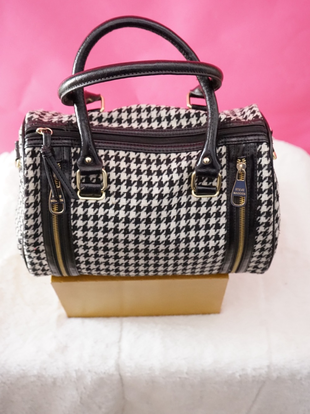 Steve Madden Houndstooth Woven Satchel Duffle Shoulder Bag Black White